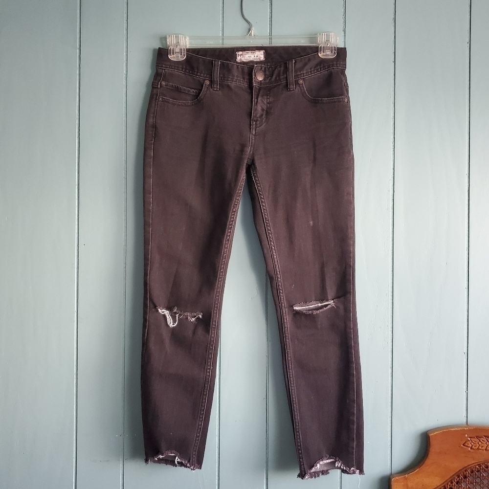 Free people skinny distressed black jeans w 26